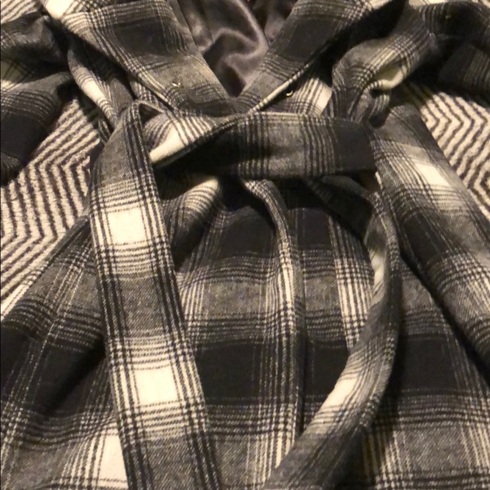 Pea coat - Picture 3 of 8